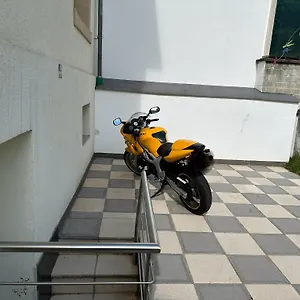 Simple In , Luxembourg Luxembourg