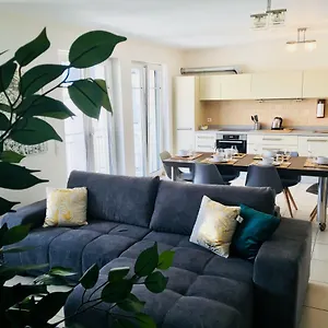 Art Deco 100m2 Flat 2 Min Walking From Train Station In Center, Free Parking And Terrace - 2b , Luxembourg Luxembourg
